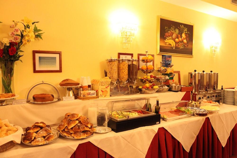 Hotel Impero Roma Esterno foto