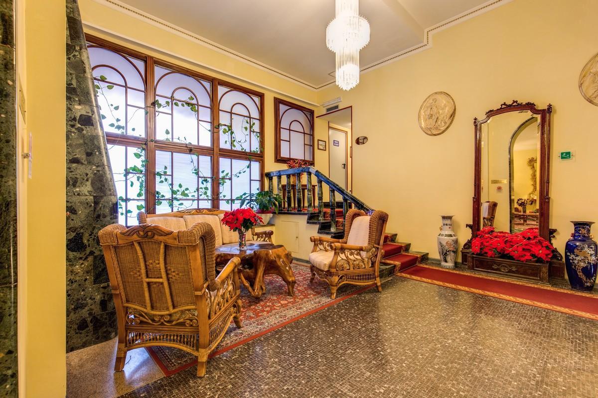 Hotel Impero Roma Esterno foto