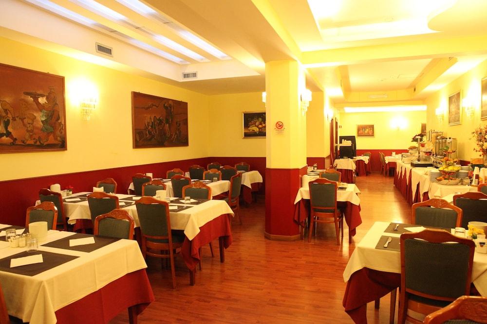 Hotel Impero Roma Esterno foto