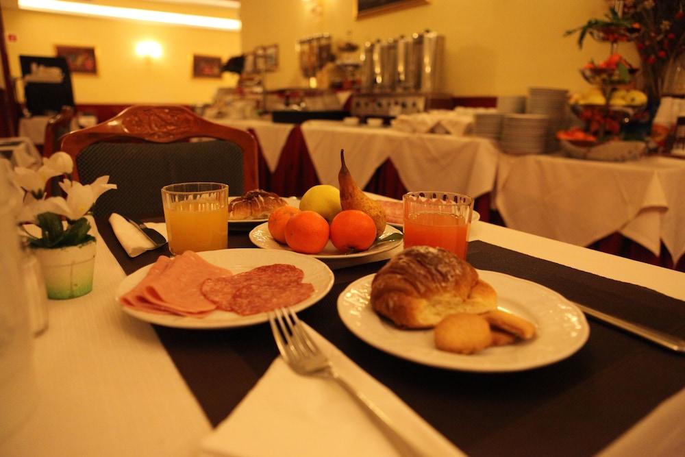 Hotel Impero Roma Esterno foto