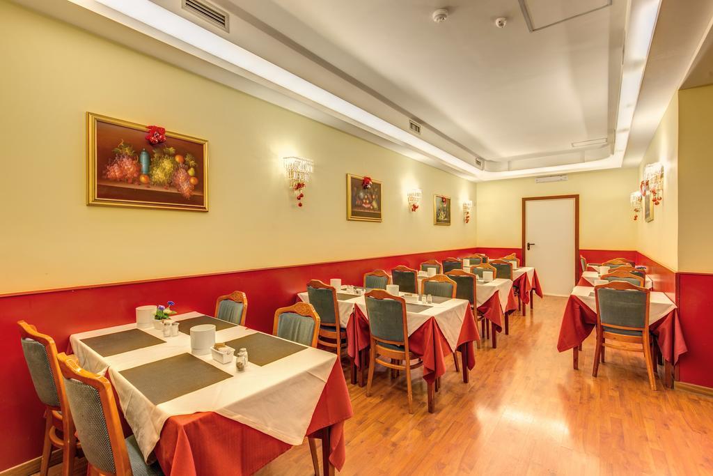 Hotel Impero Roma Esterno foto