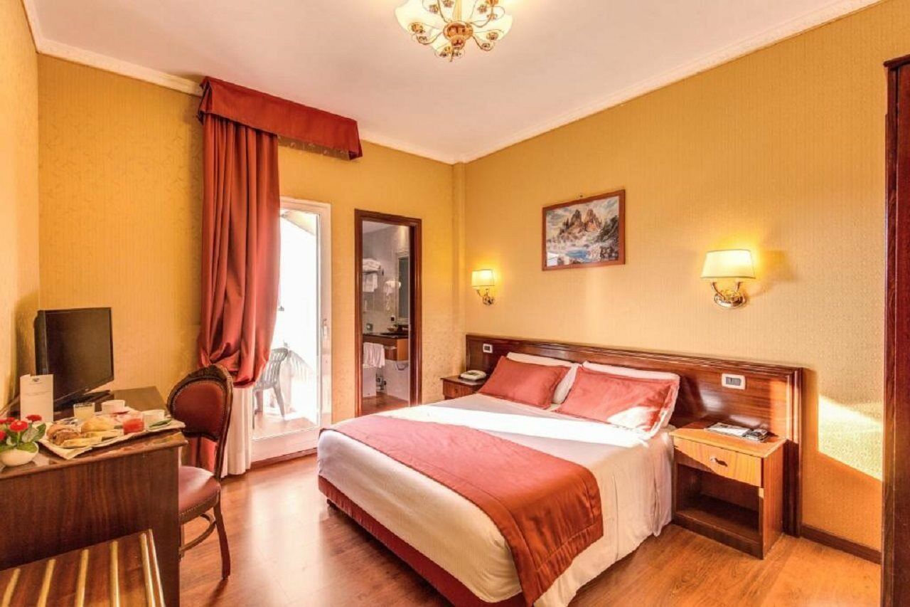 Hotel Impero Roma Esterno foto